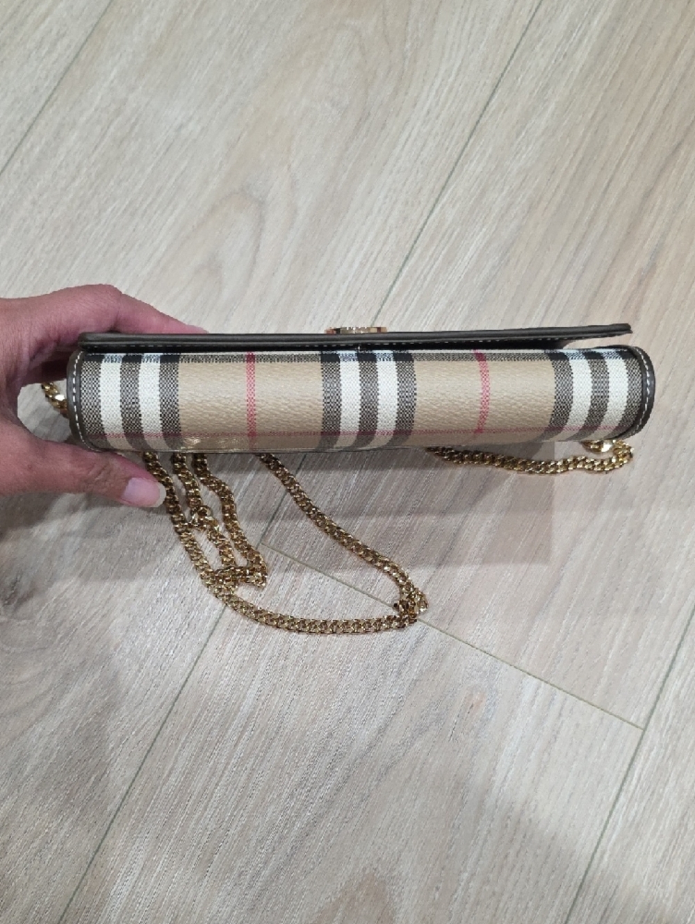 Burberry Hannah Wallet Chain Crossbody with Gold Hardware - Picture 9 of 11